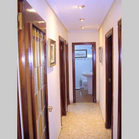 Piso Centrico Higienizado Accesible Garaje Privado Gratis Minimo Dos Noches شقة